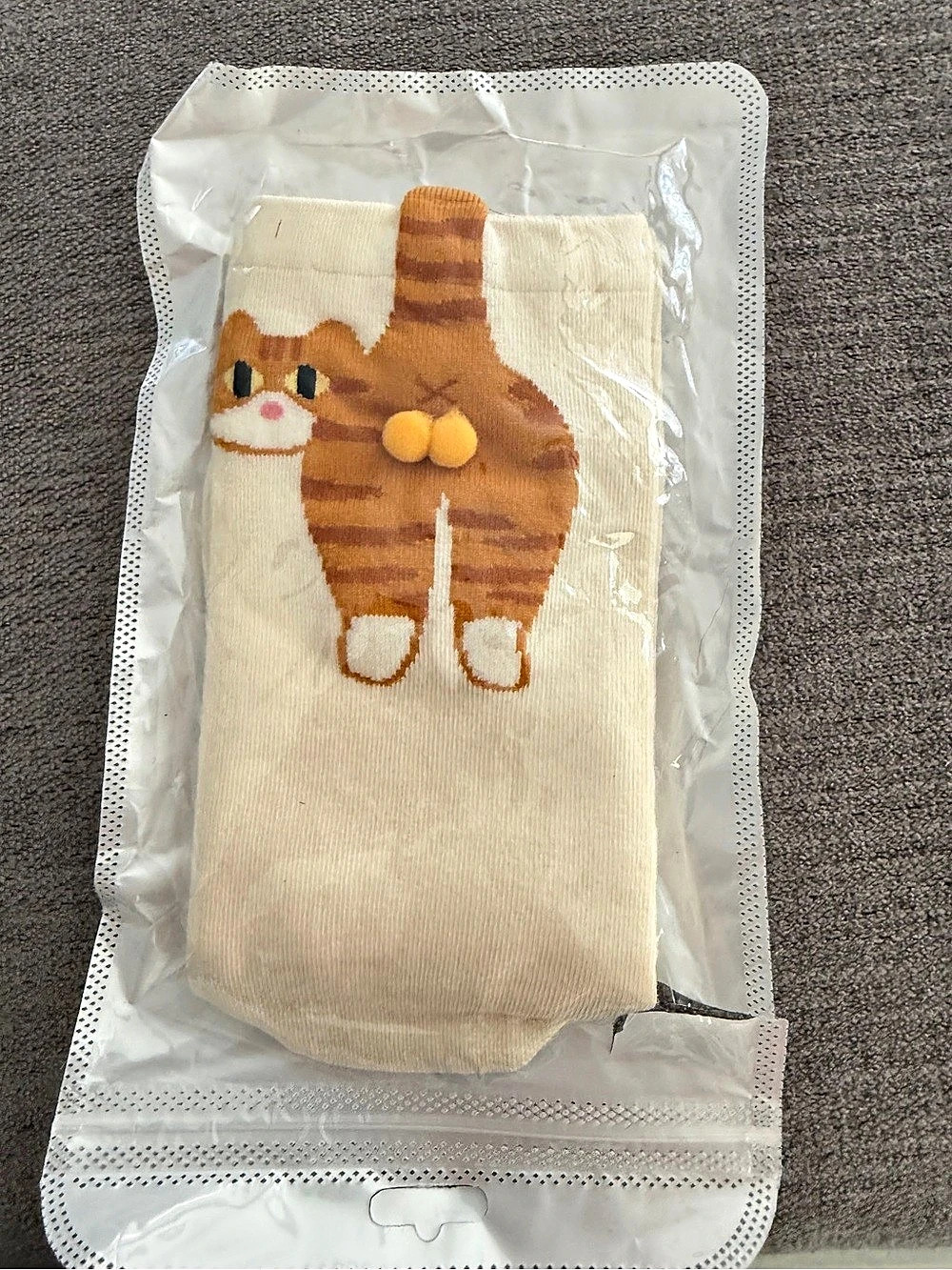 DAMAHOOV Cat Design Crew Socks Cream & Brown